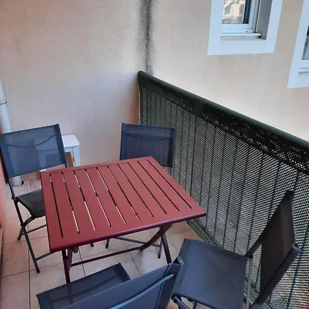 Apartamento Joli F2 46m2 Centre, Balcon,parking *